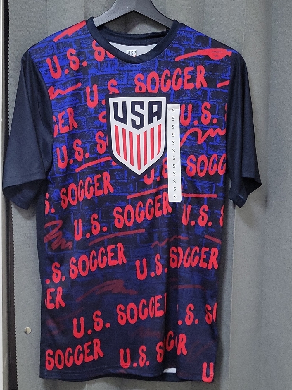 USA Soccer Men's Navy and Red Graphic Tee